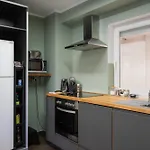 Апартаменты Private Rooftop Terrace - Sunny Retreat Будапешт